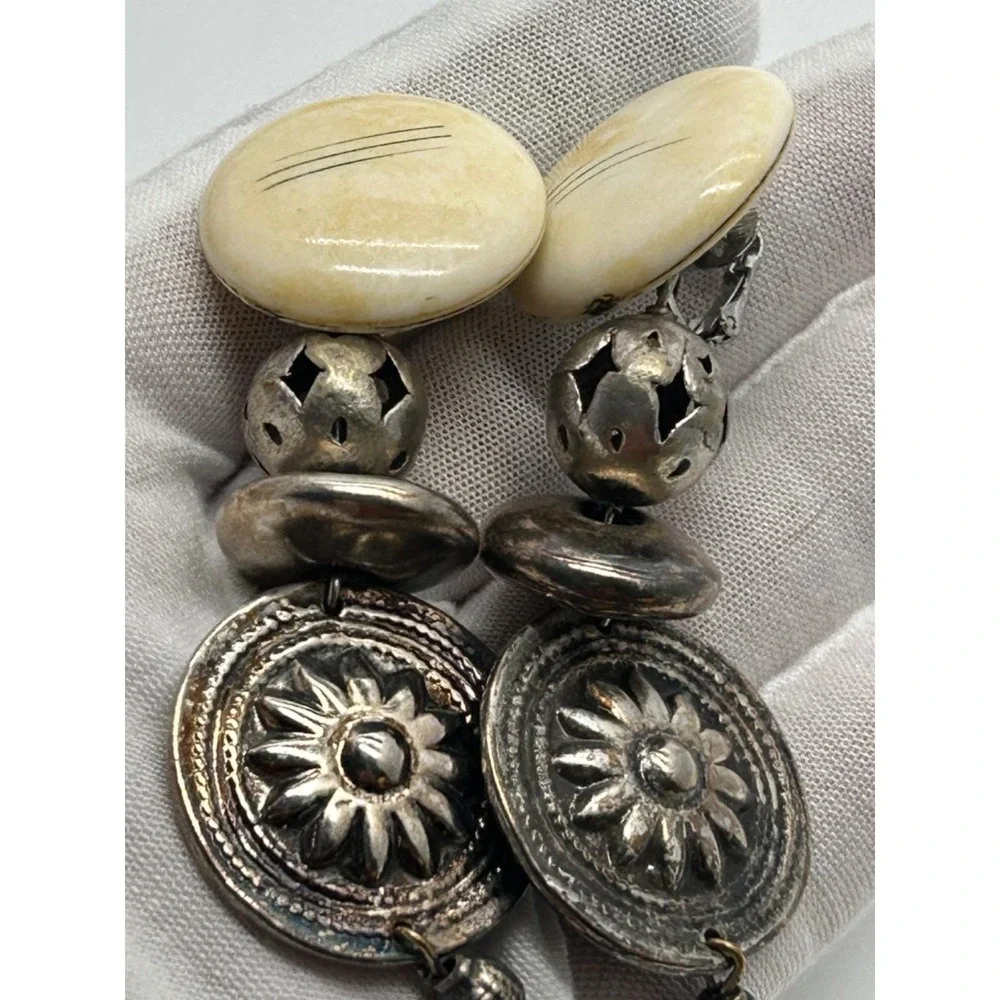 Vtg LES BERNARD Runway EARRINGS Faux Bone‎ & Silver Toned Dangle Southwestern